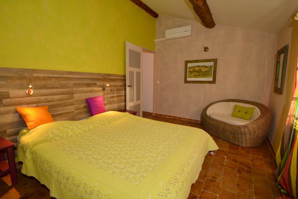 La Tuiliere En Luberon Hotell Cadenet Eksteriør bilde